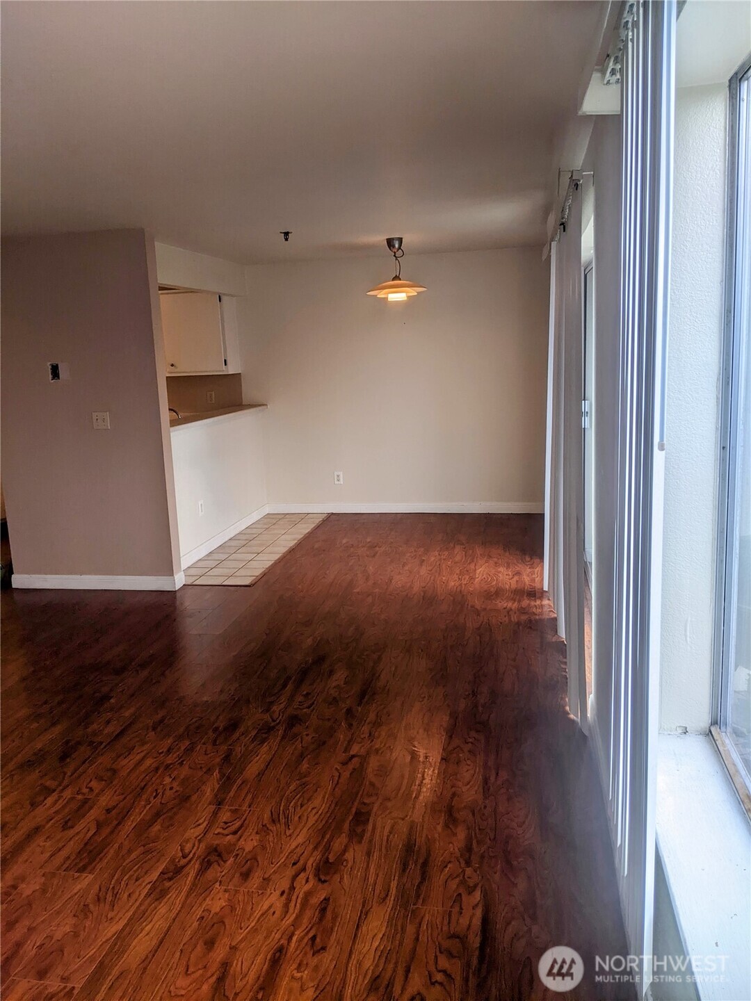property viewer photo 5