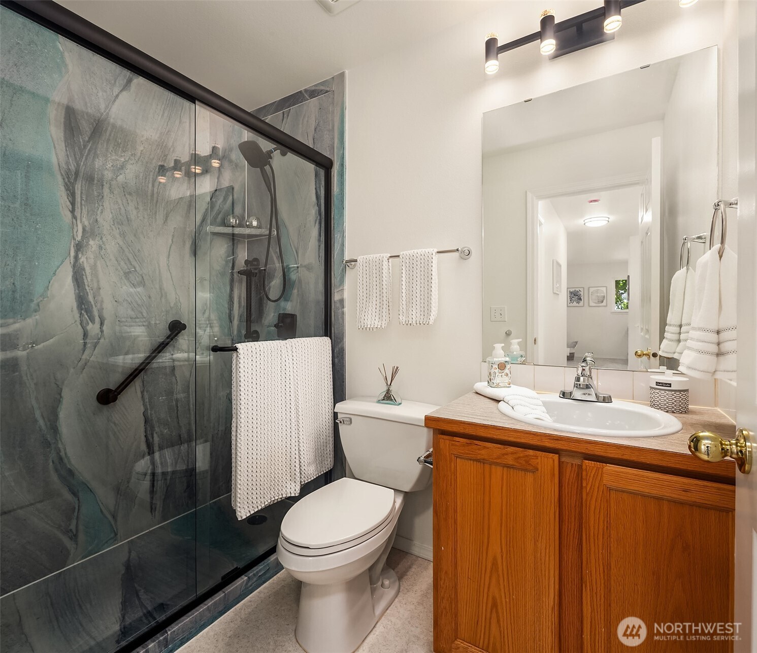 property viewer photo 11