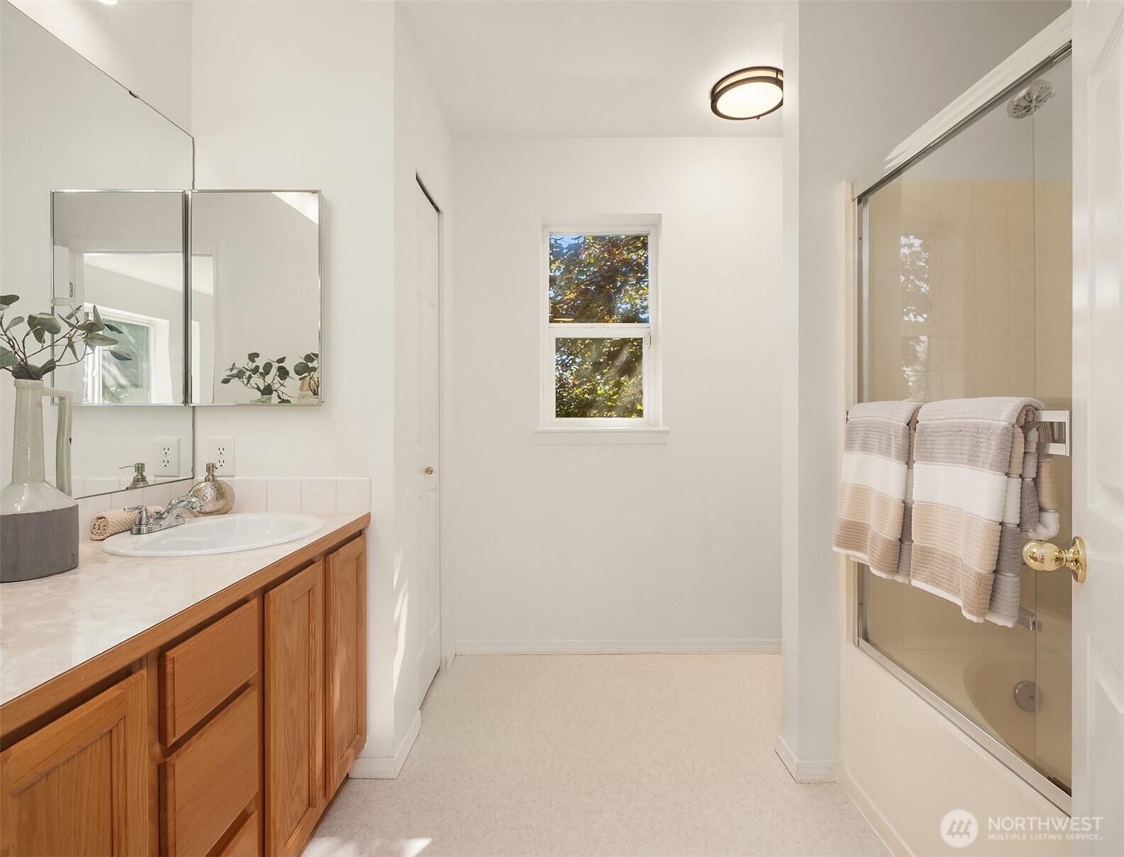 property viewer photo 12
