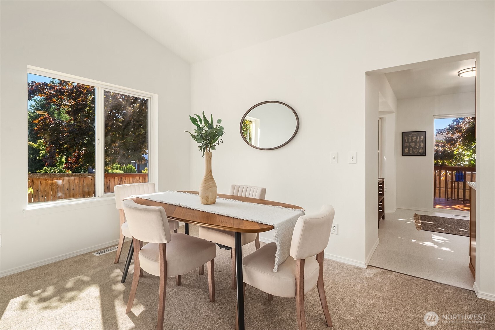 property viewer photo 5