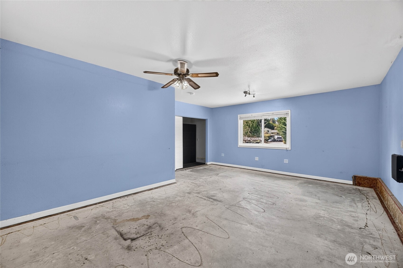 property viewer photo 10