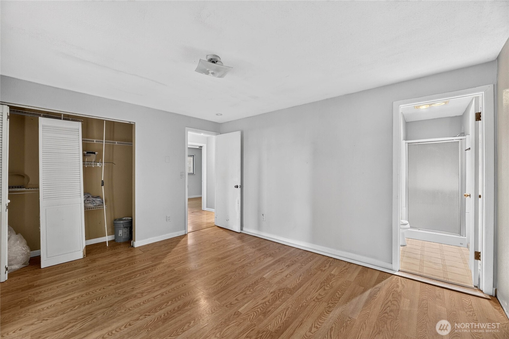 property viewer photo 13