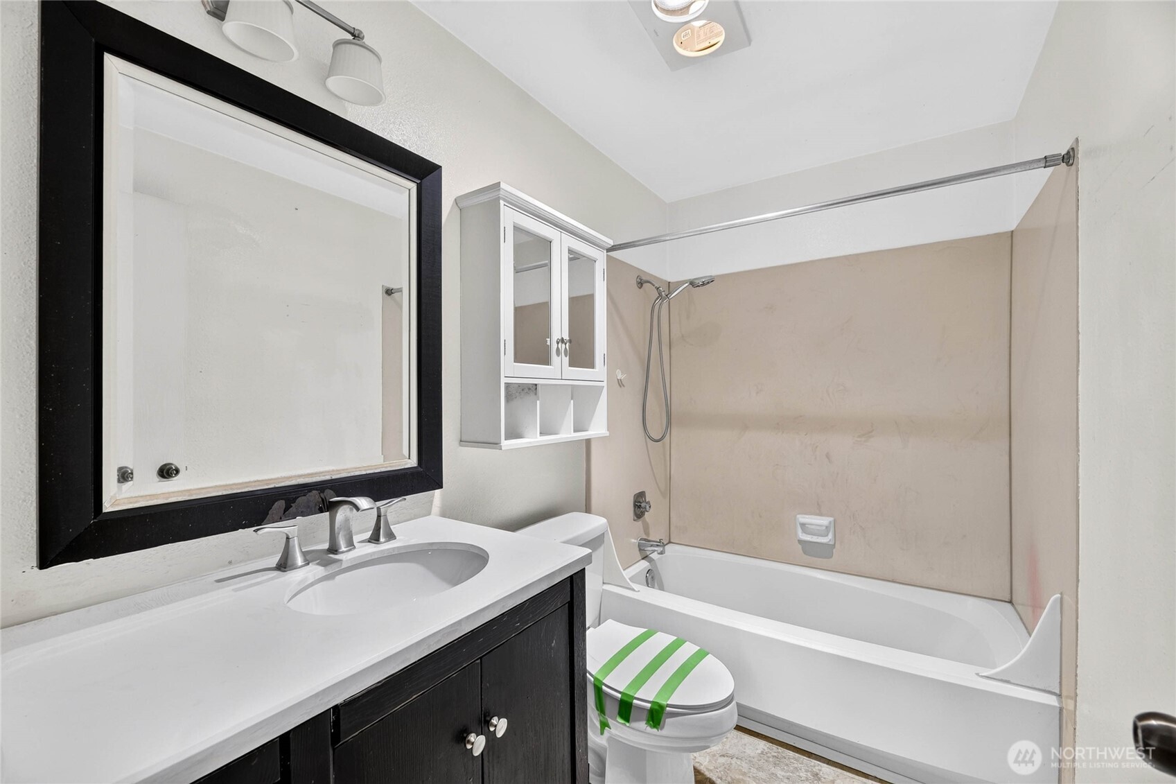 property viewer photo 17
