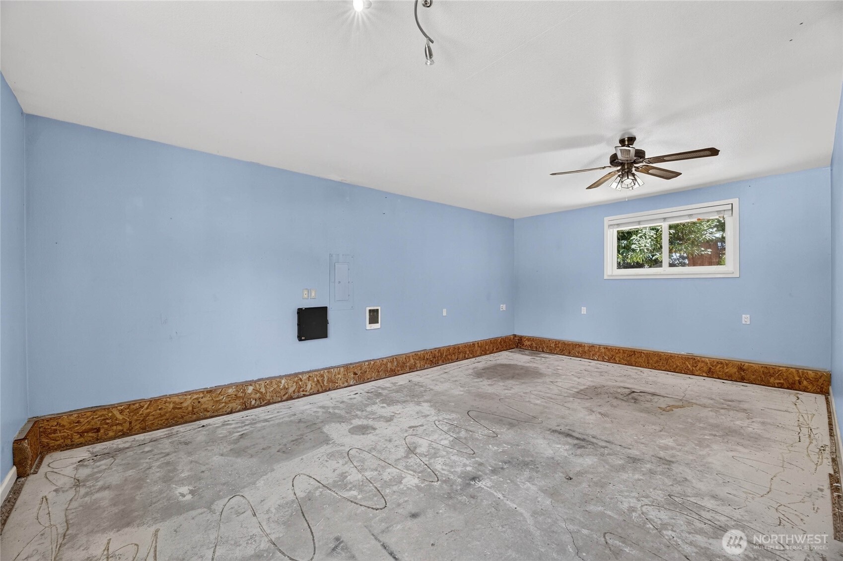property viewer photo 8