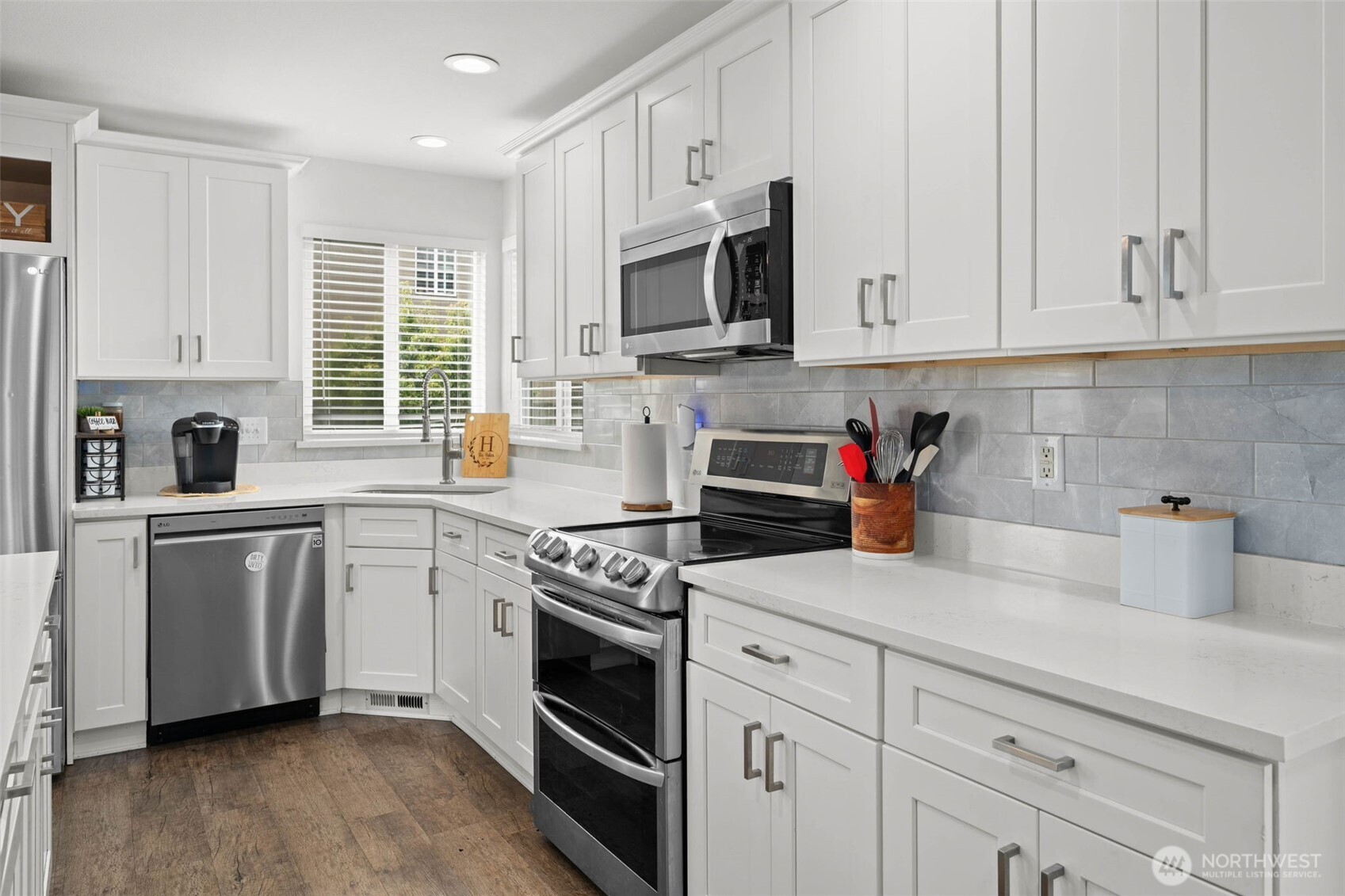 property viewer photo 10