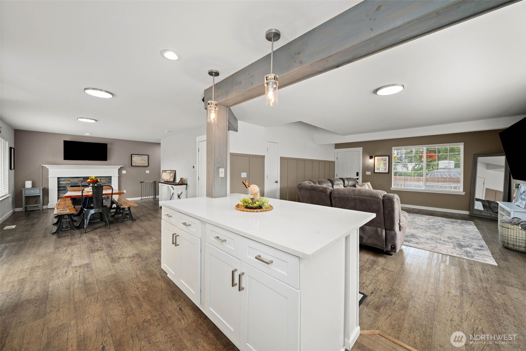 property viewer photo 11