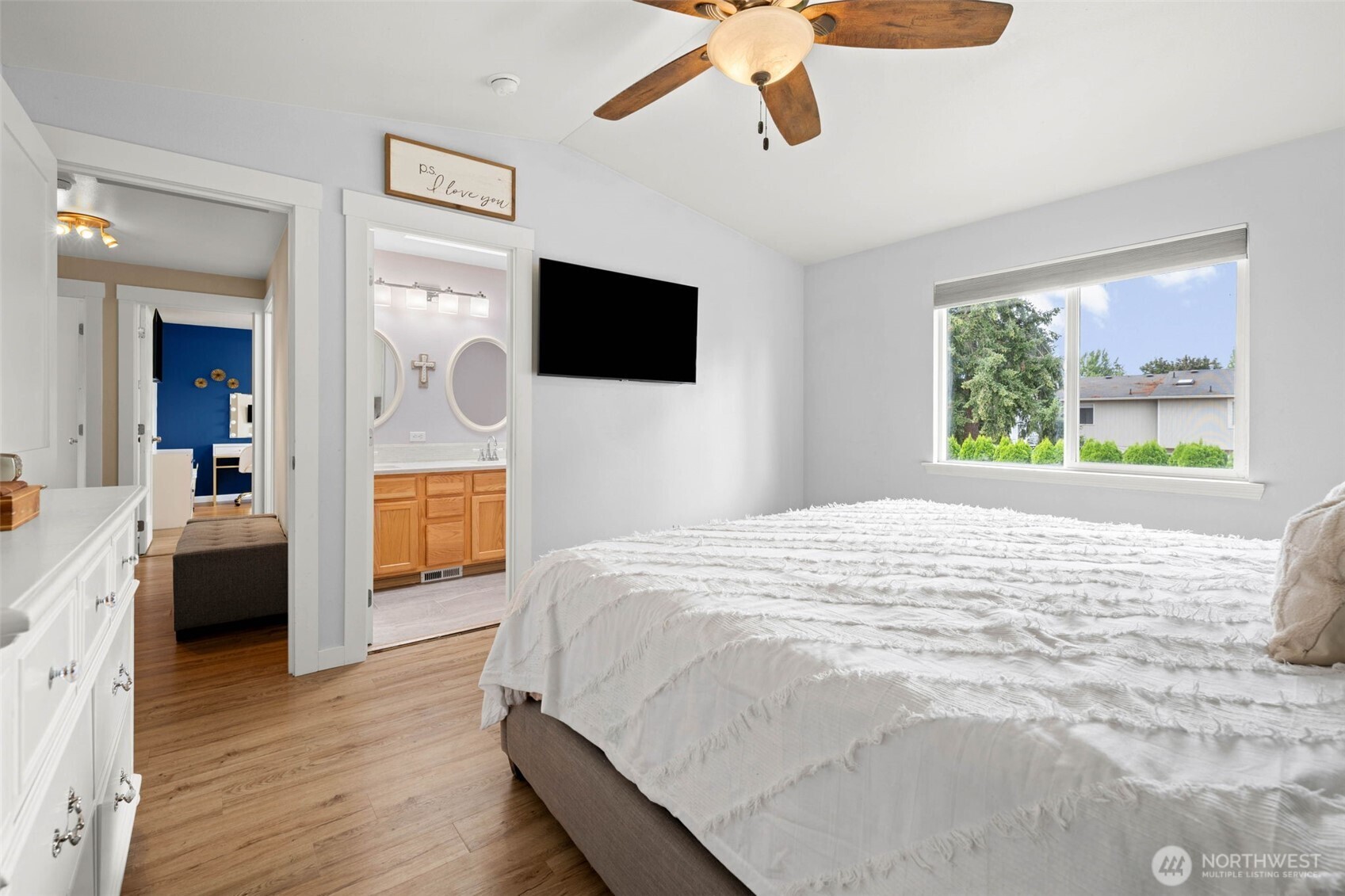 property viewer photo 21