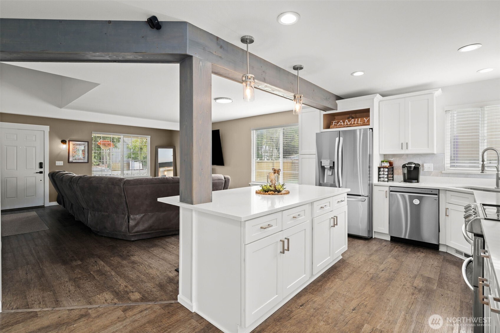 property viewer photo 9