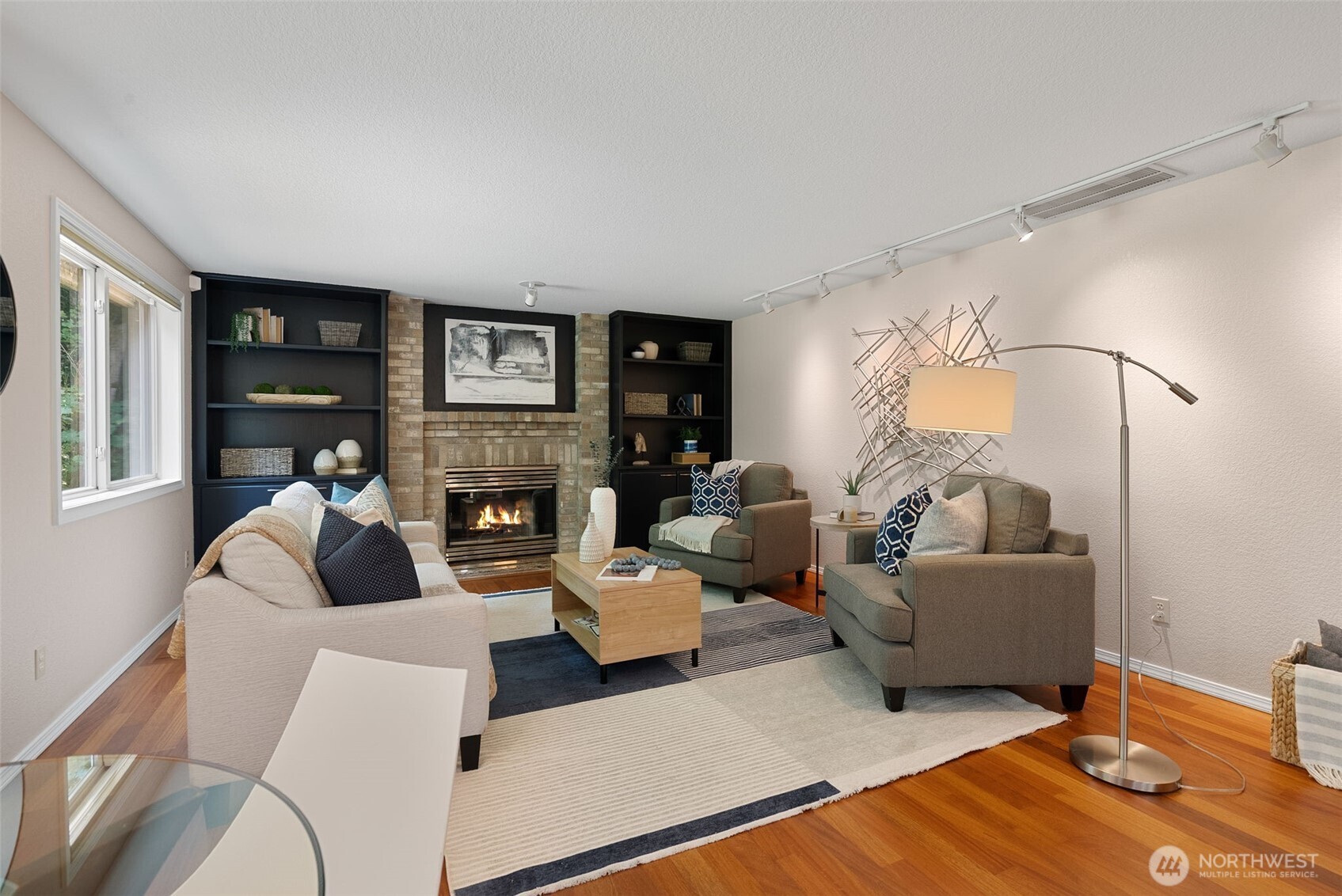 property viewer photo 10