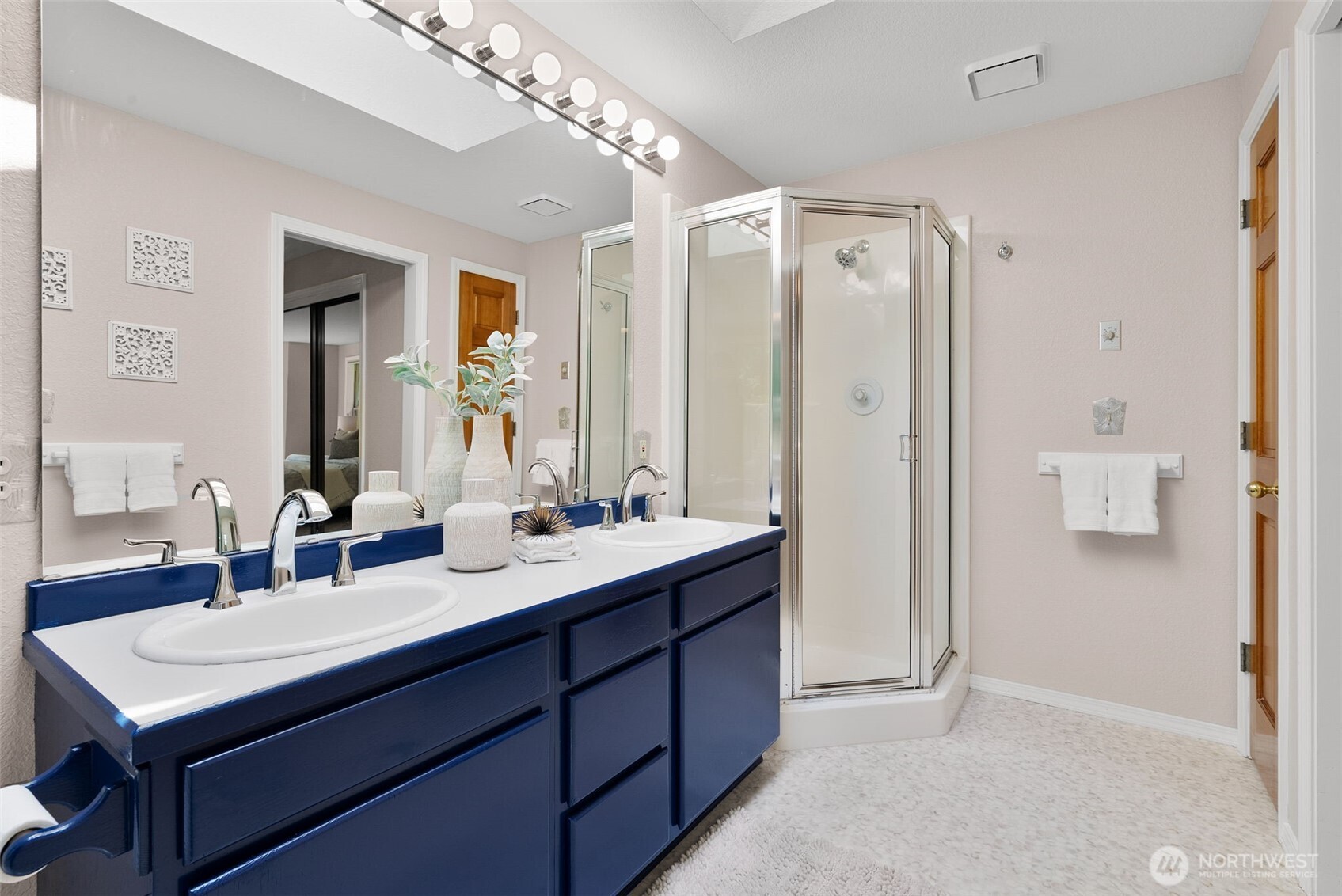 property viewer photo 27