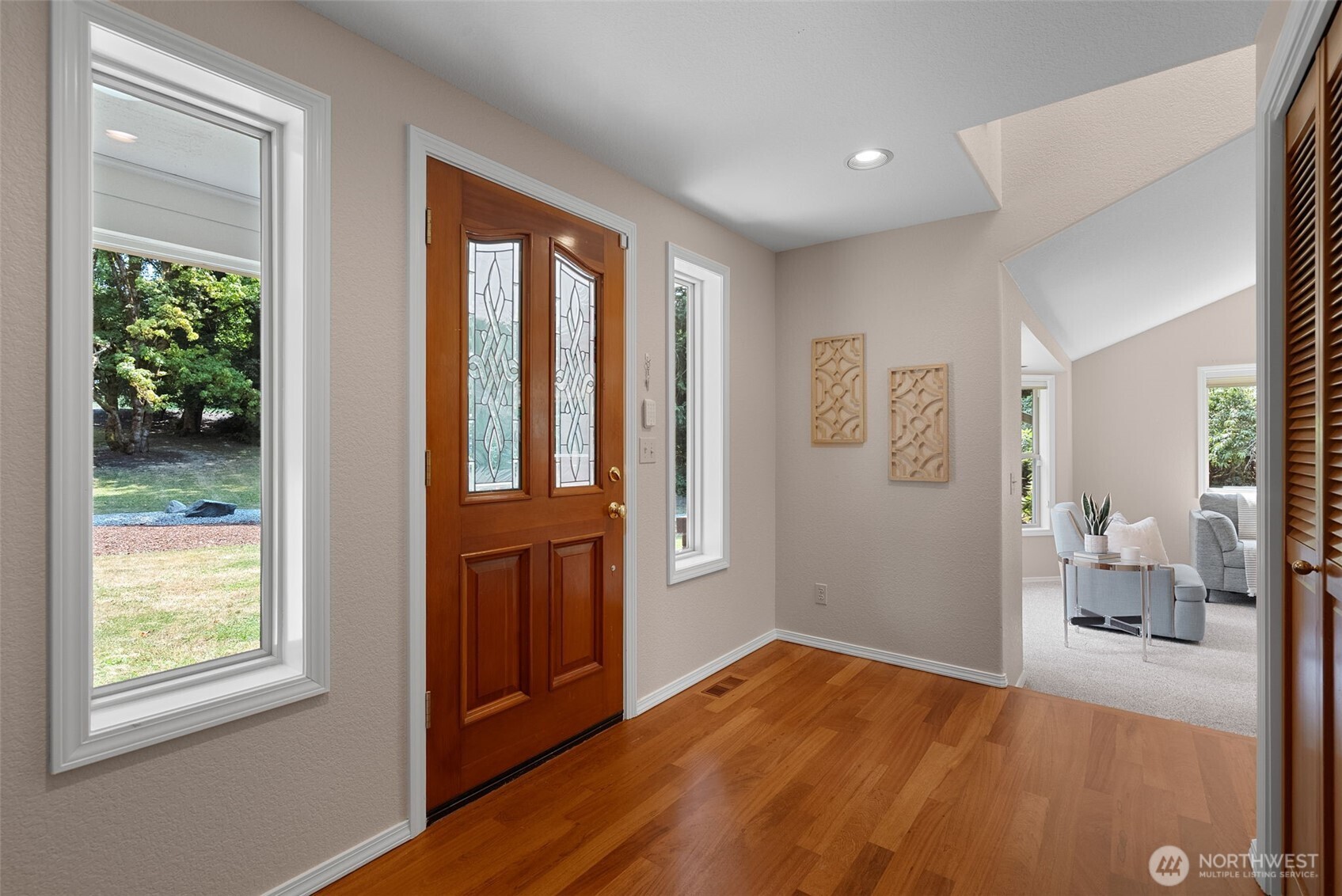 property viewer photo 6
