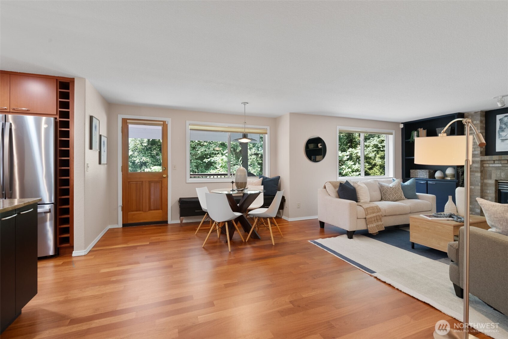 property viewer photo 8