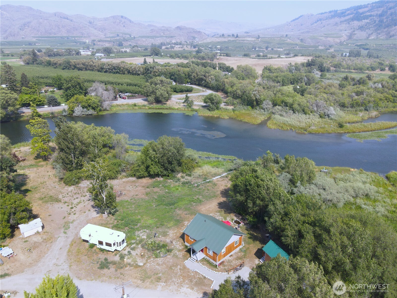 main property photo 6