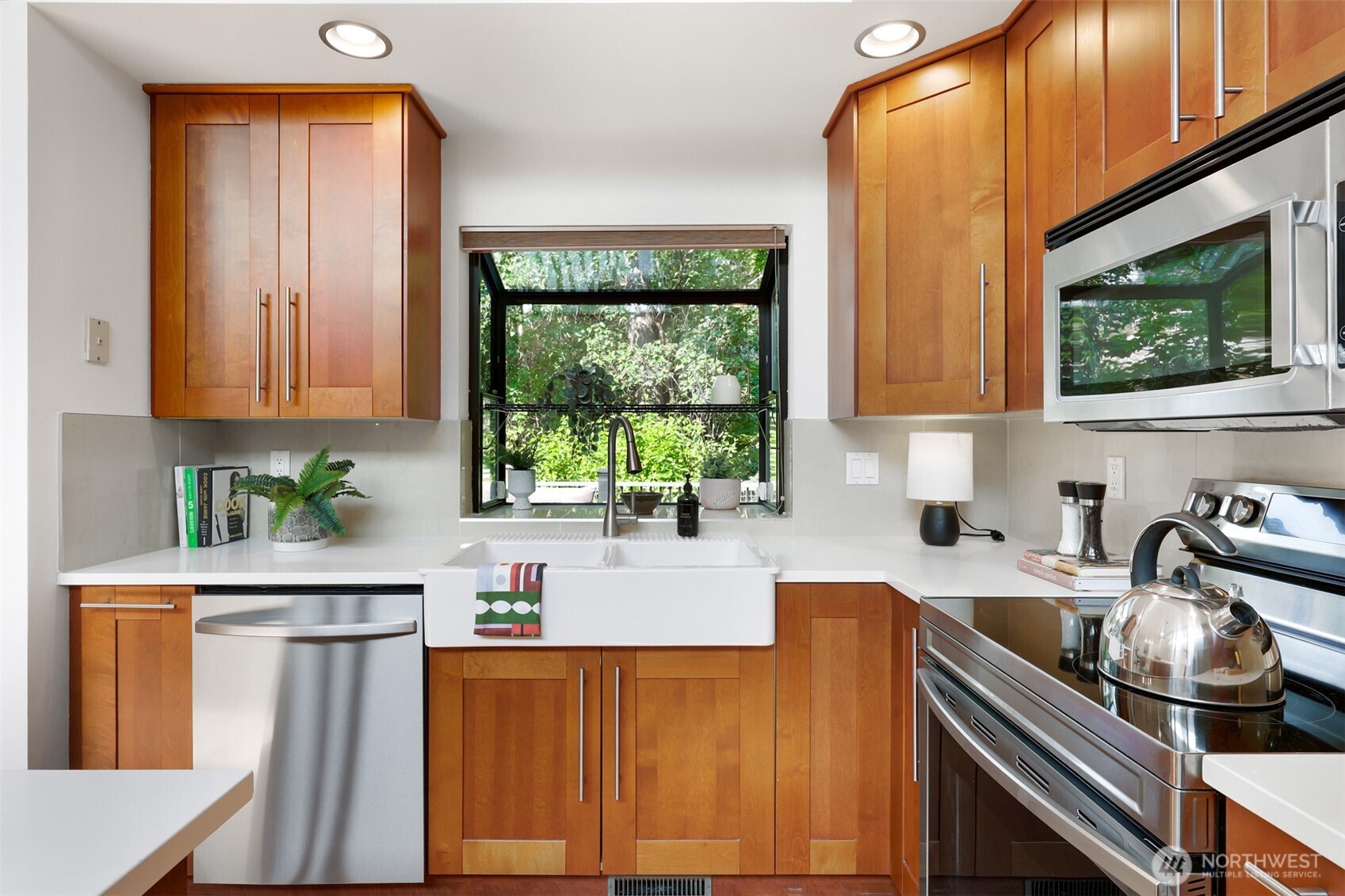property viewer photo 10