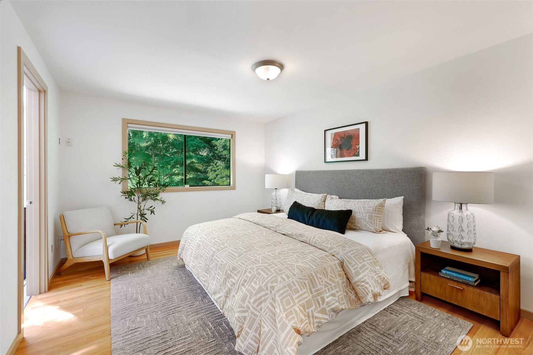 property viewer photo 16