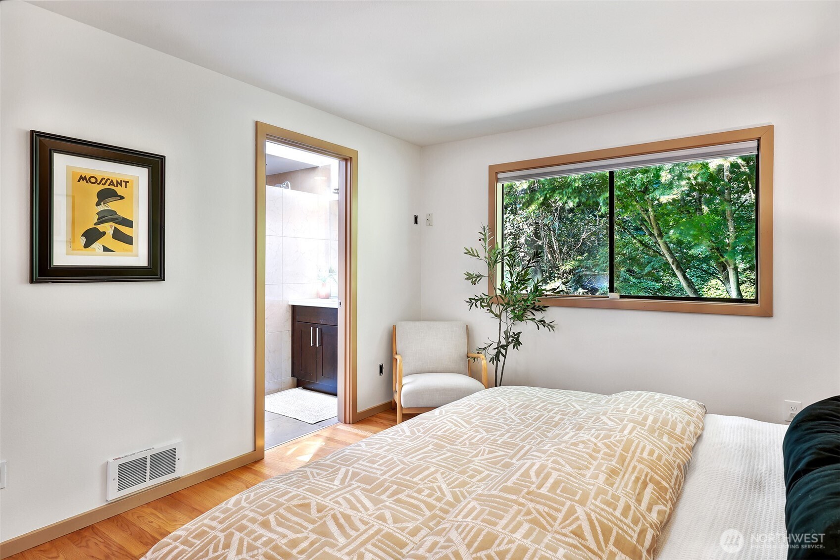 property viewer photo 17