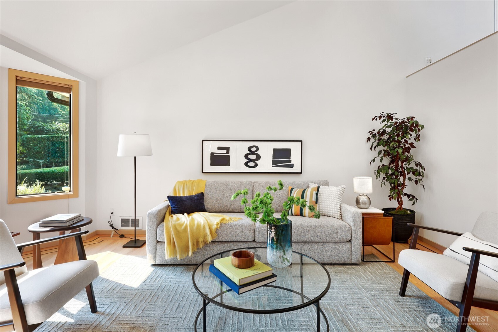 property viewer photo 2