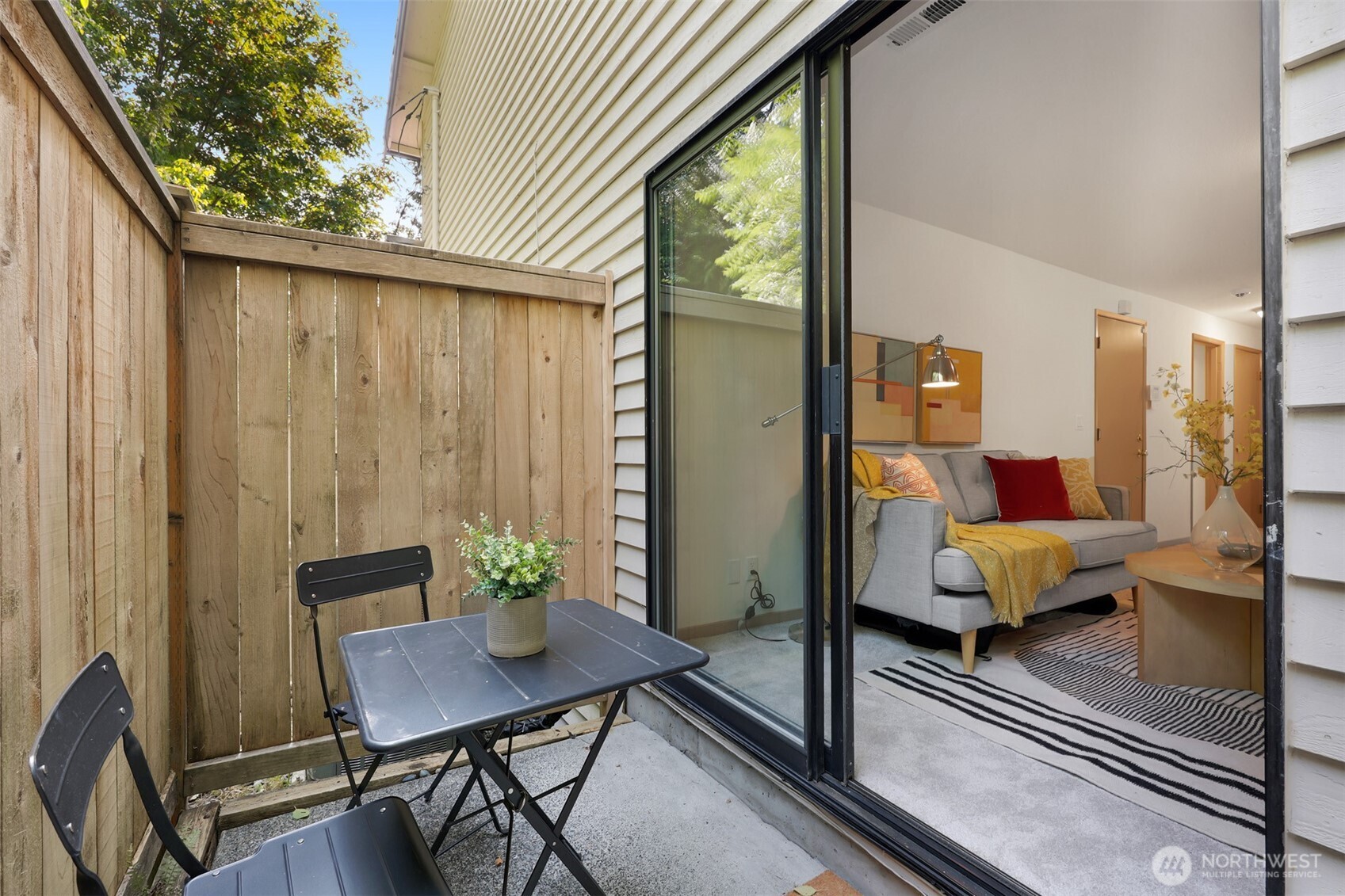 property viewer photo 26