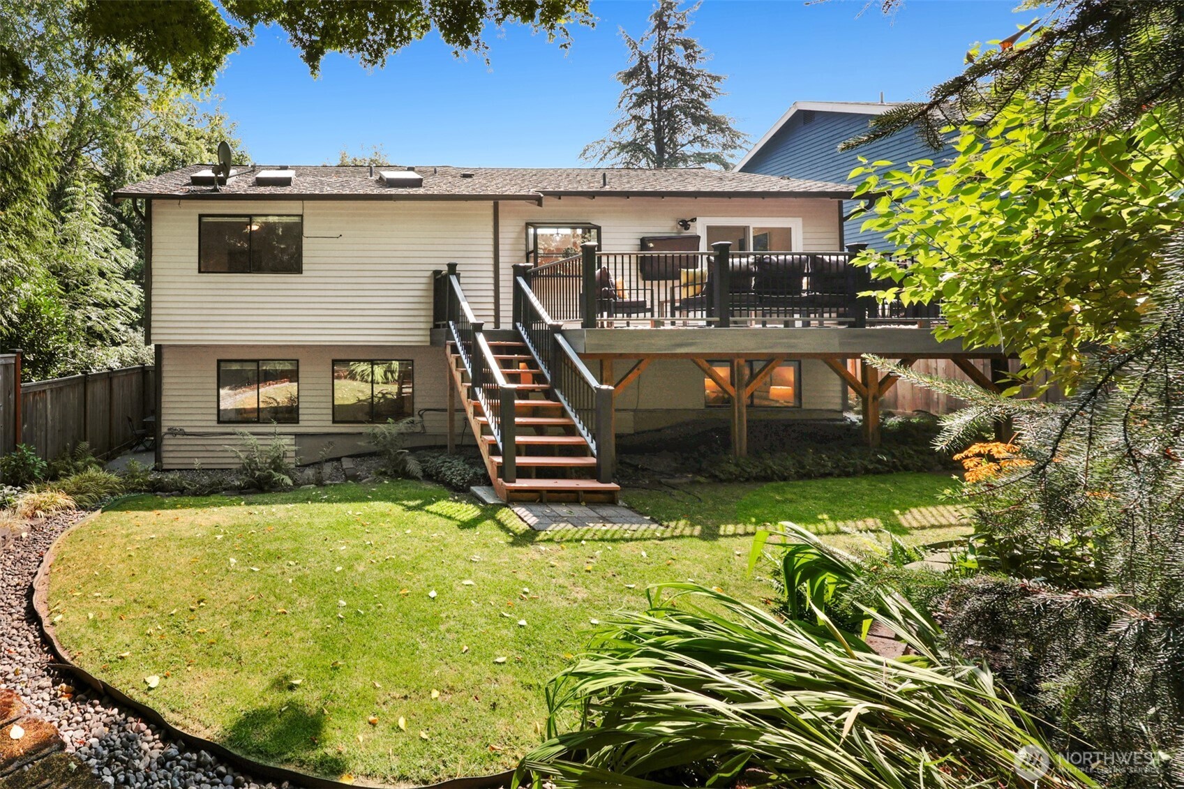 property viewer photo 32