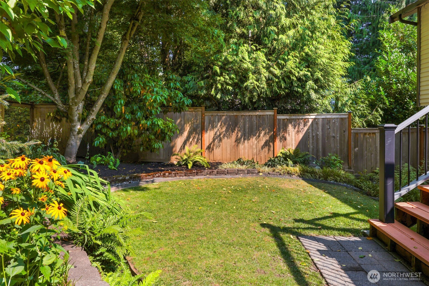 property viewer photo 35