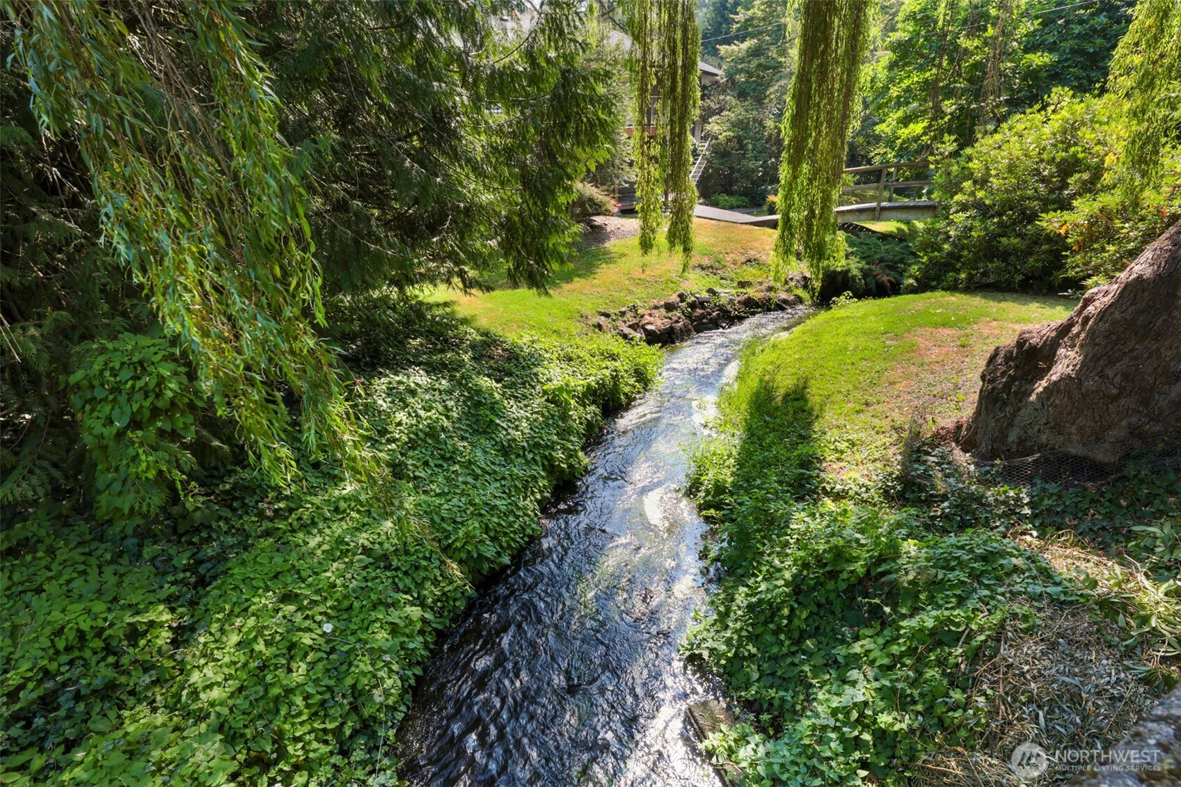 property viewer photo 38