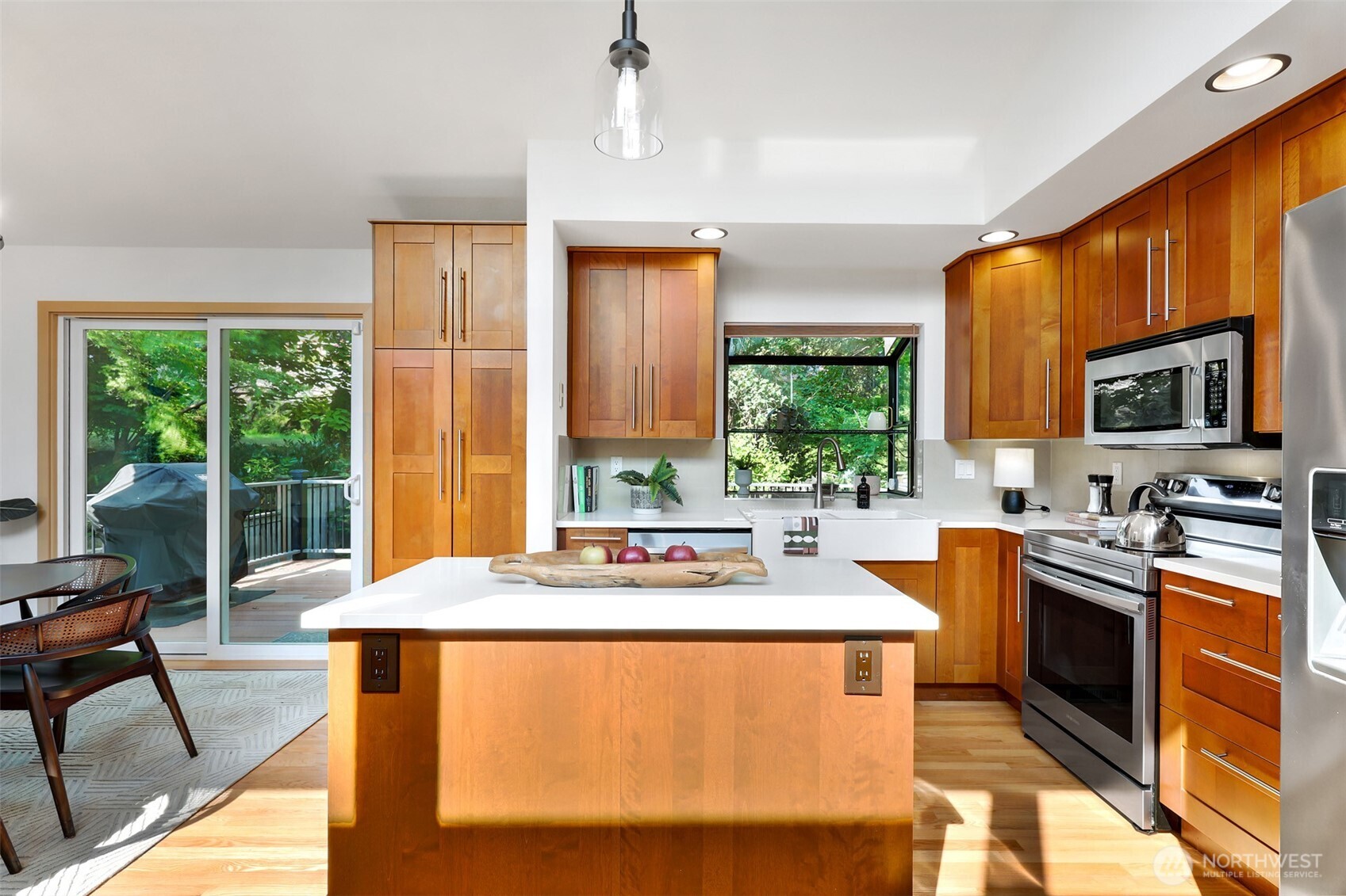 property viewer photo 9