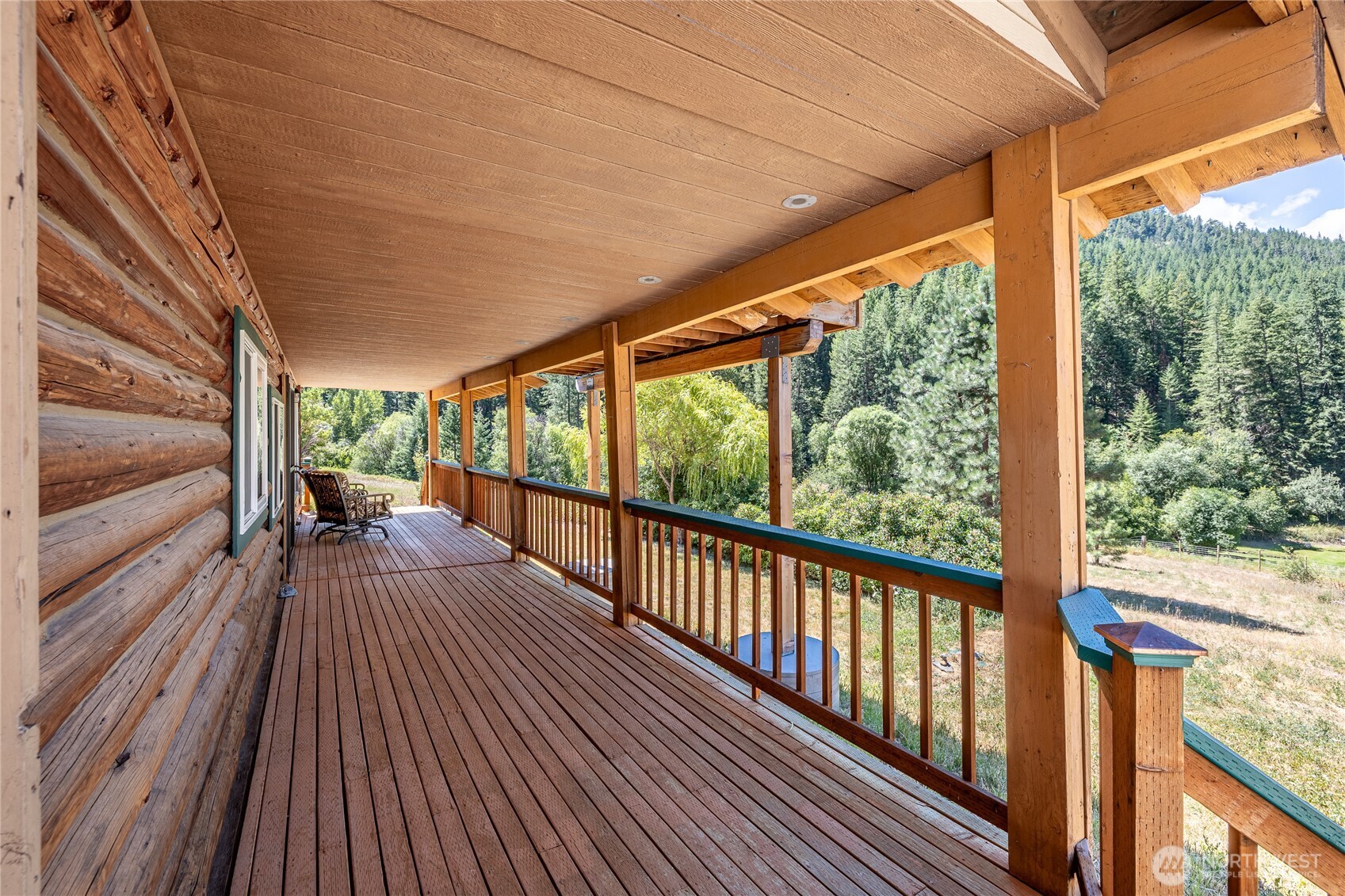 main property photo 22