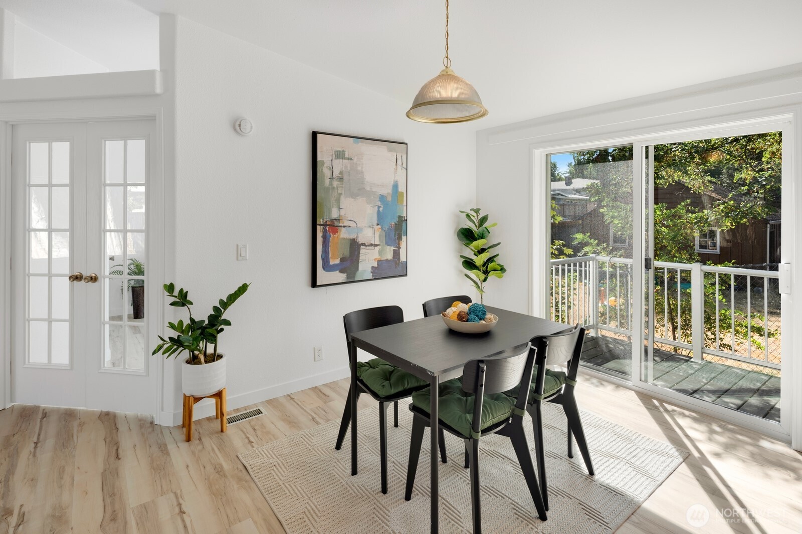 property viewer photo 11