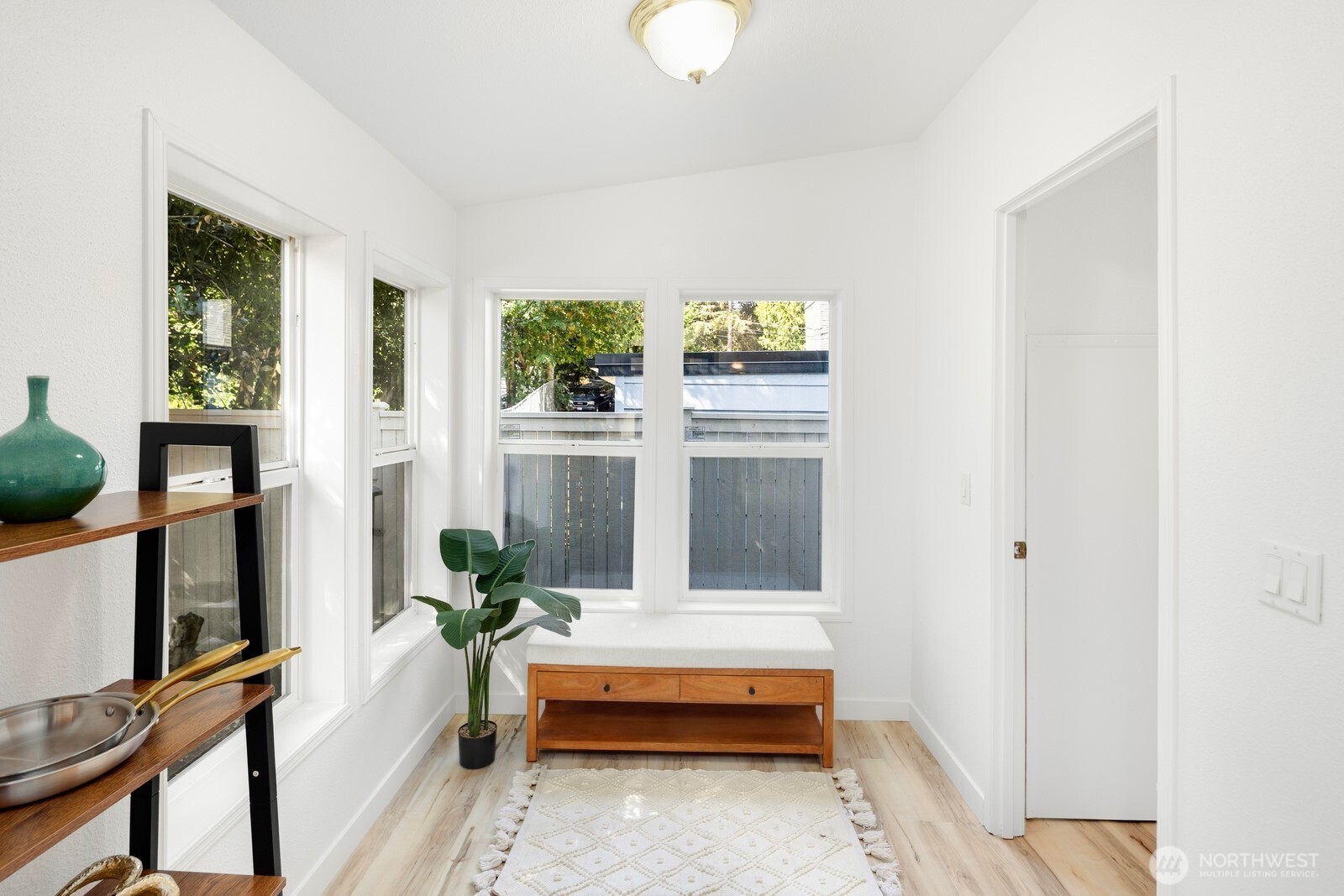 property viewer photo 12