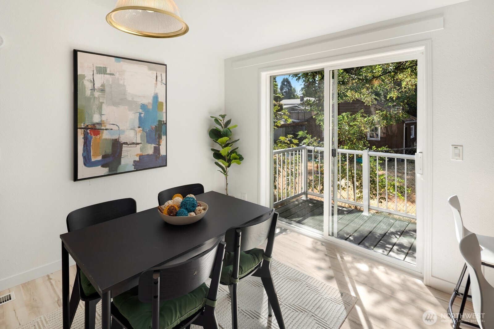property viewer photo 15