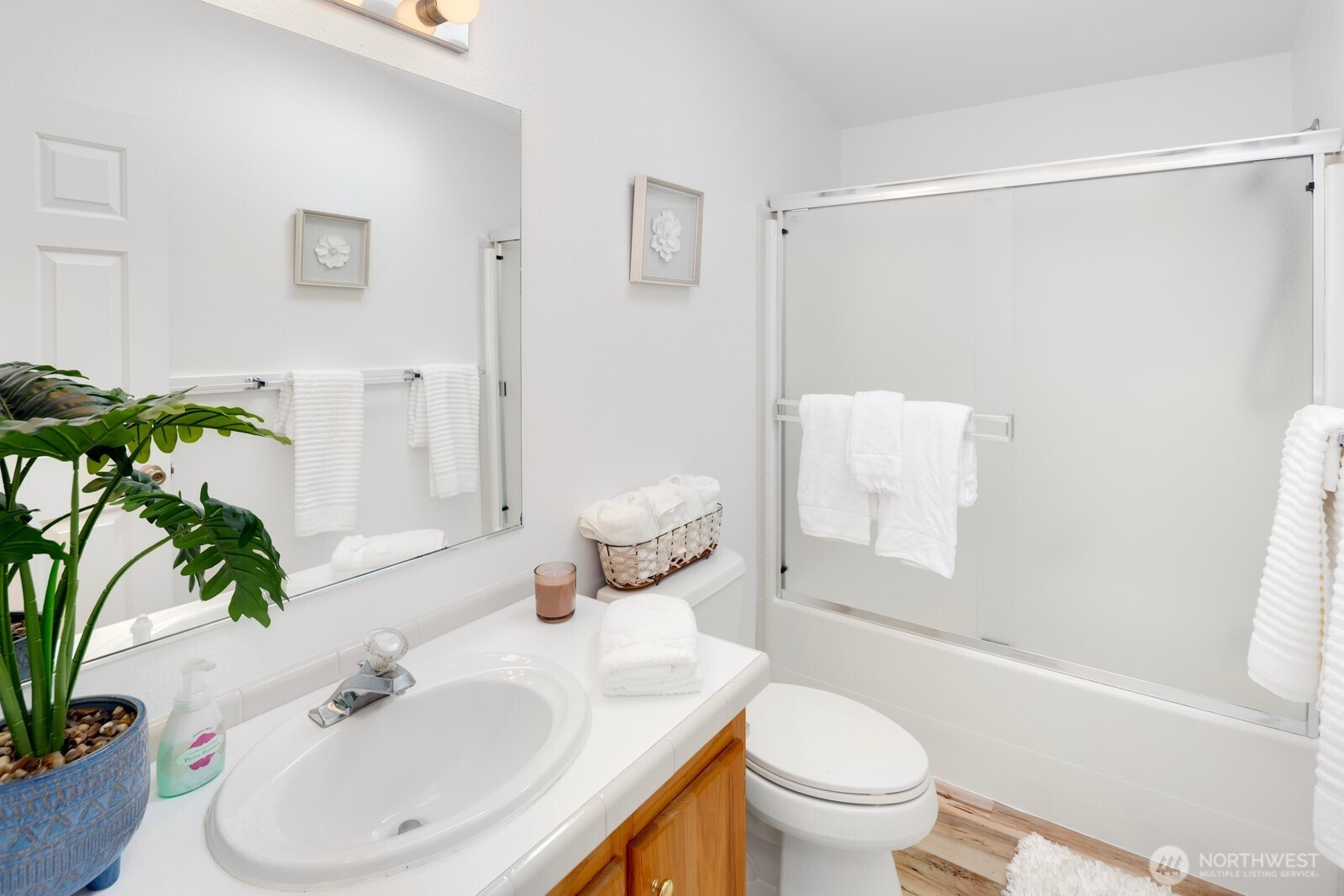 property viewer photo 20