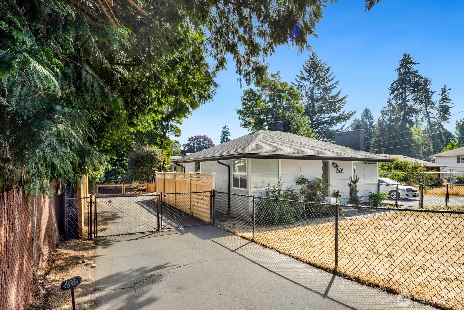 property viewer photo 25