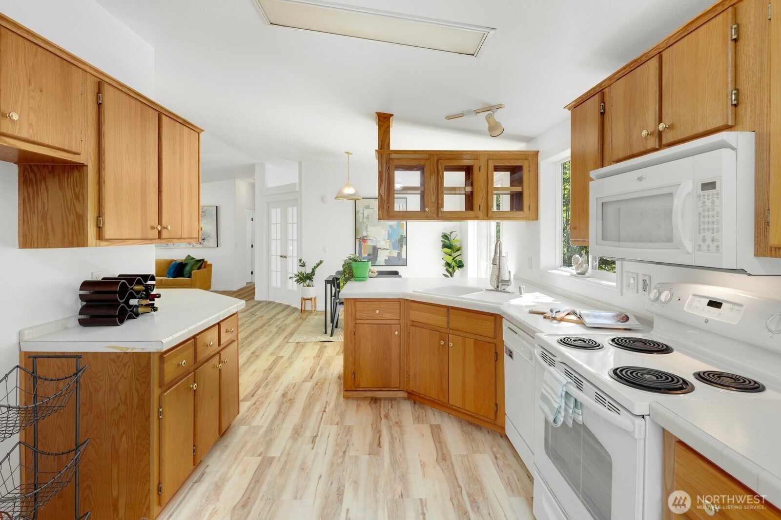 property viewer photo 7