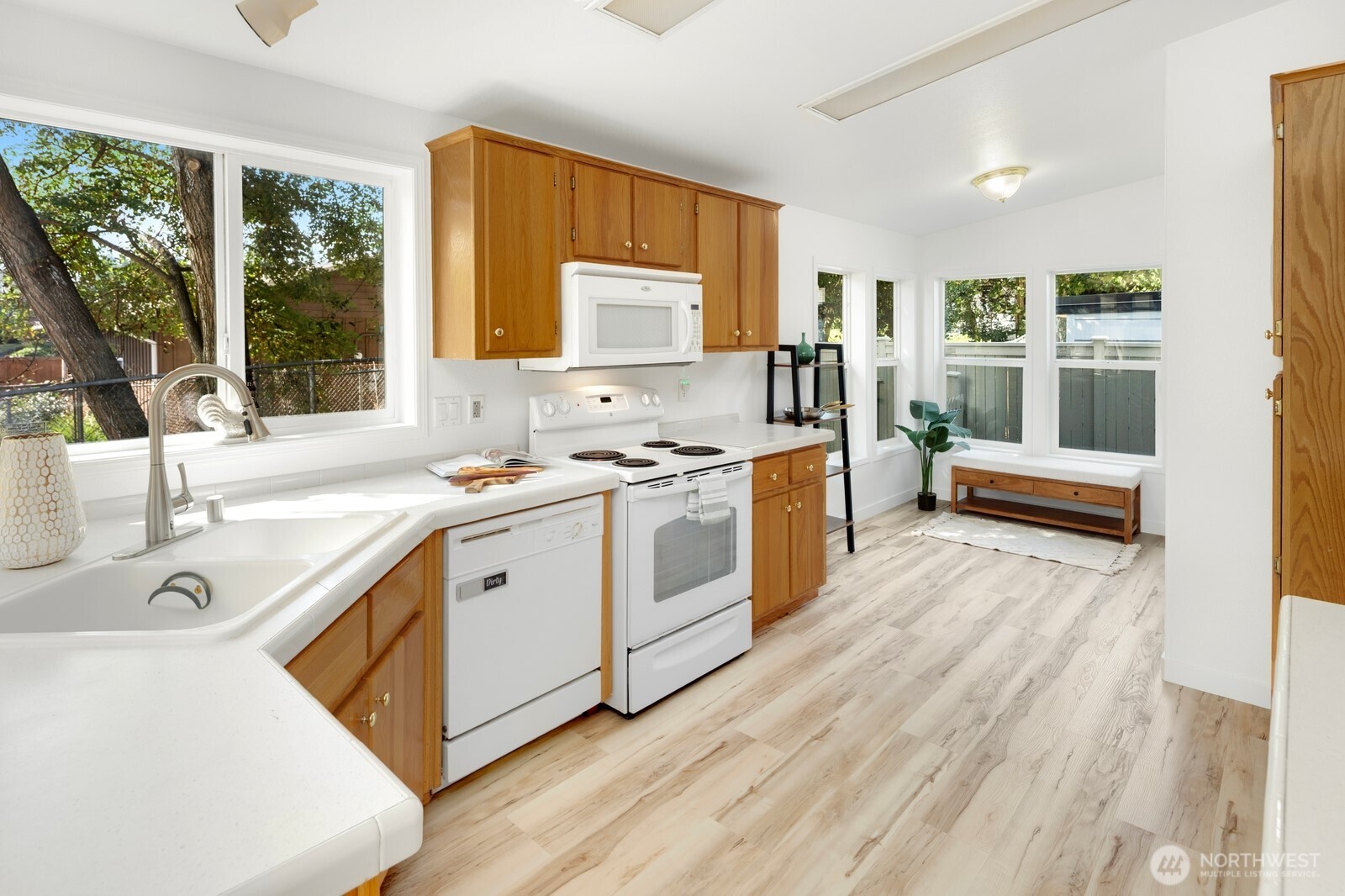 property viewer photo 8