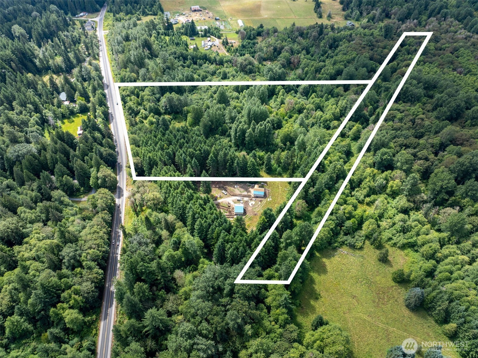 main property photo 5
