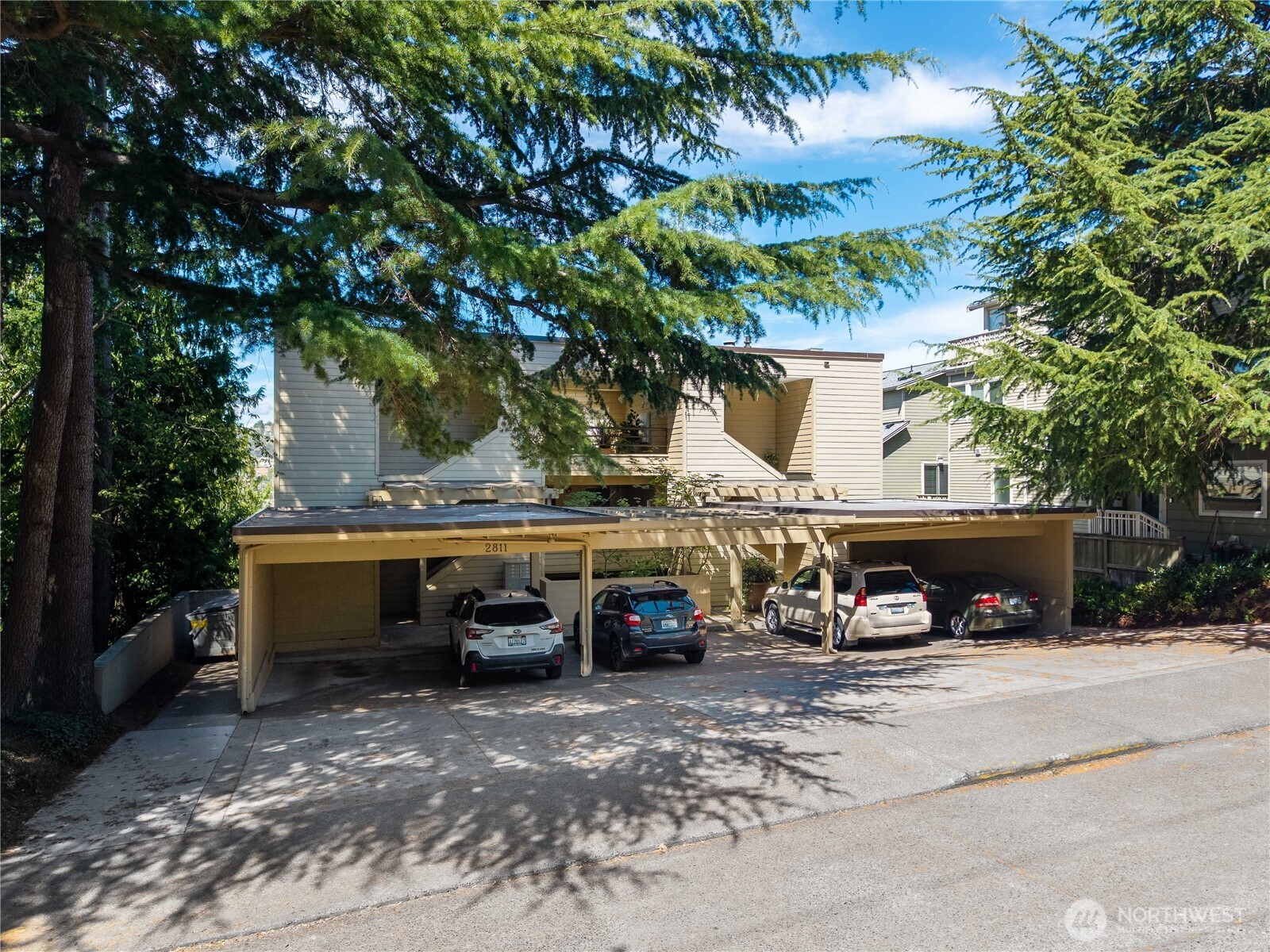 property viewer photo 2
