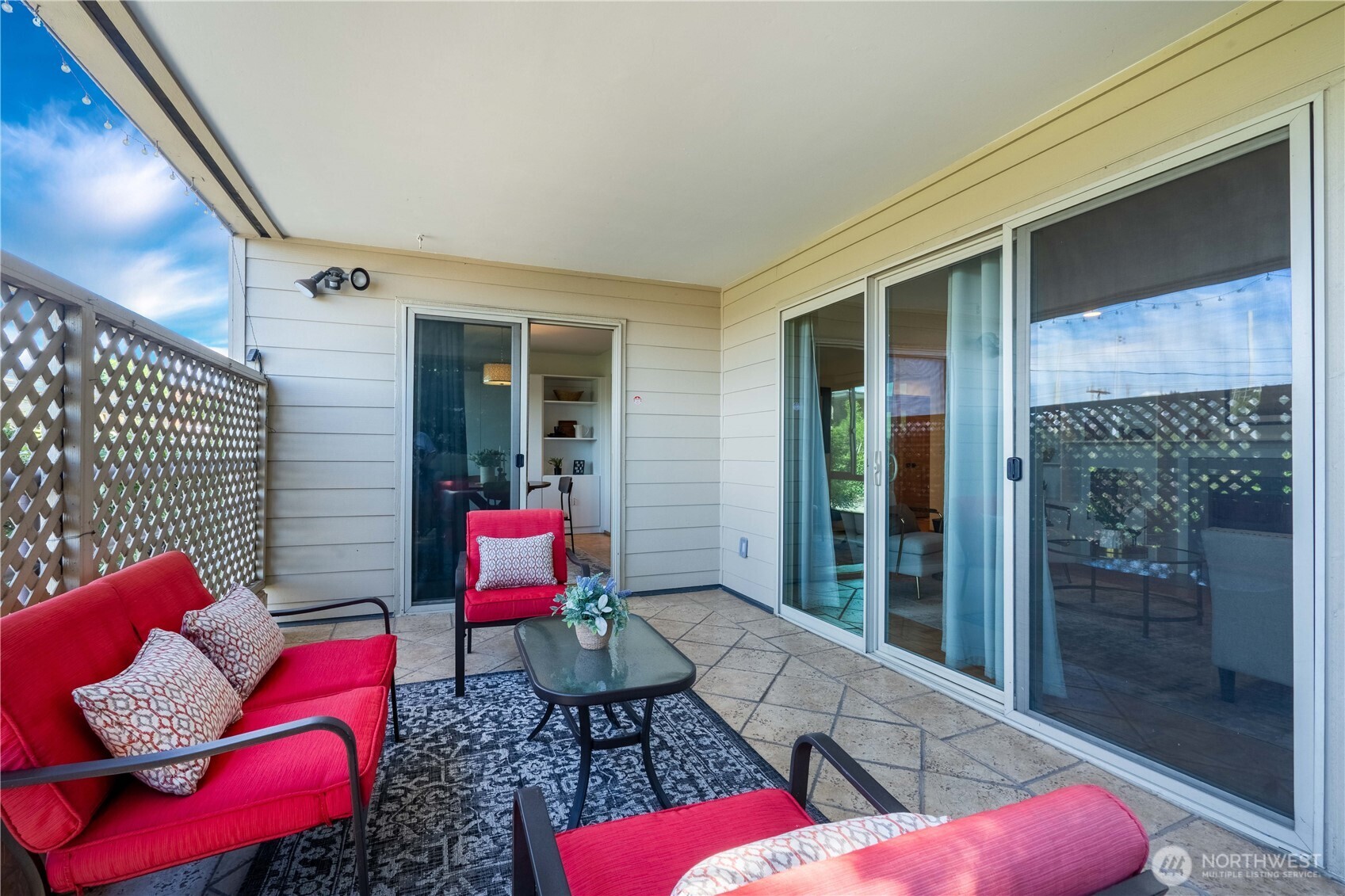 property viewer photo 24