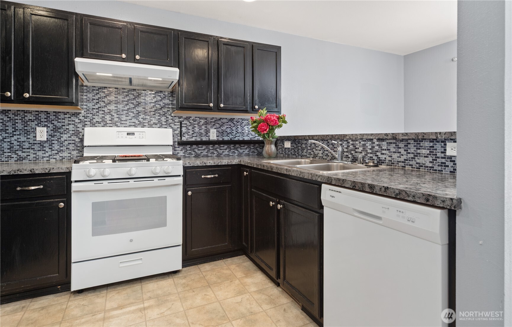property viewer photo 11