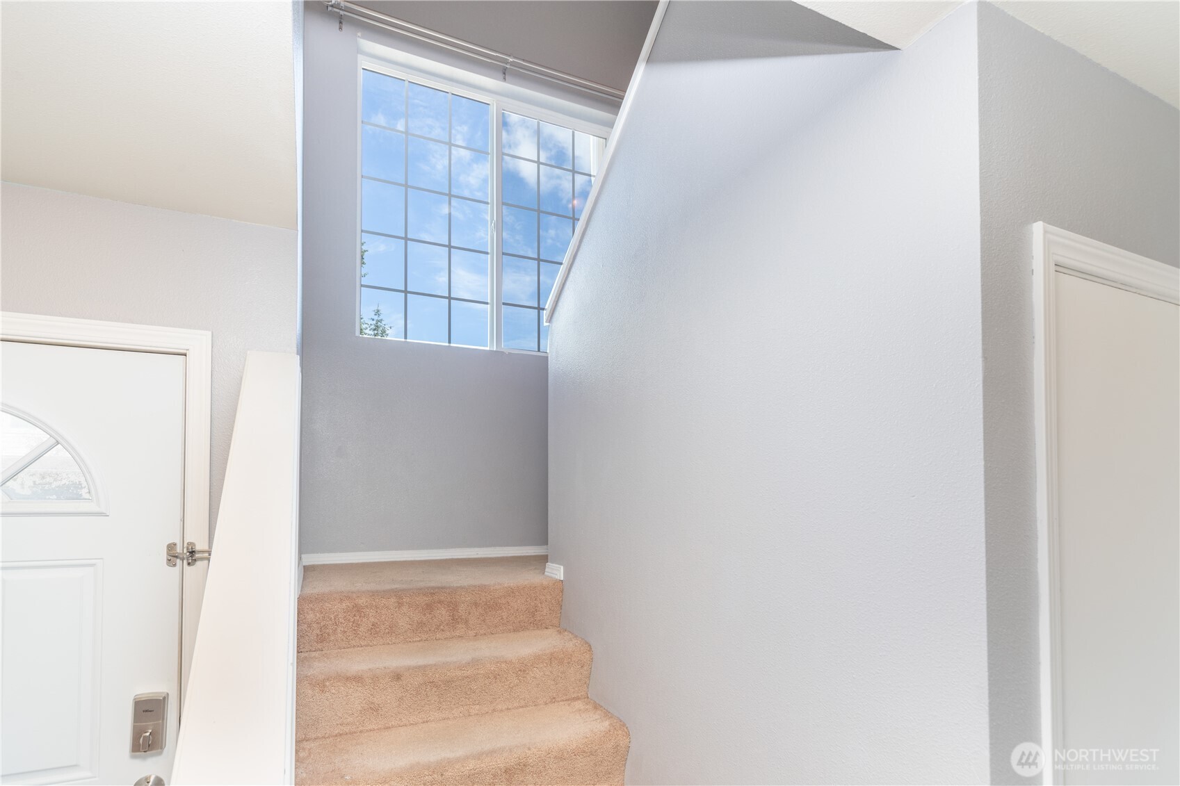 property viewer photo 13