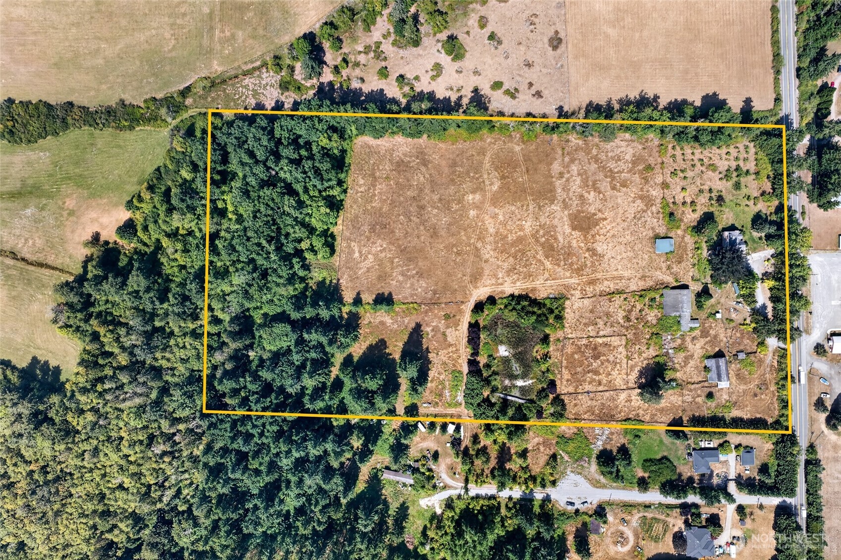 main property photo 12