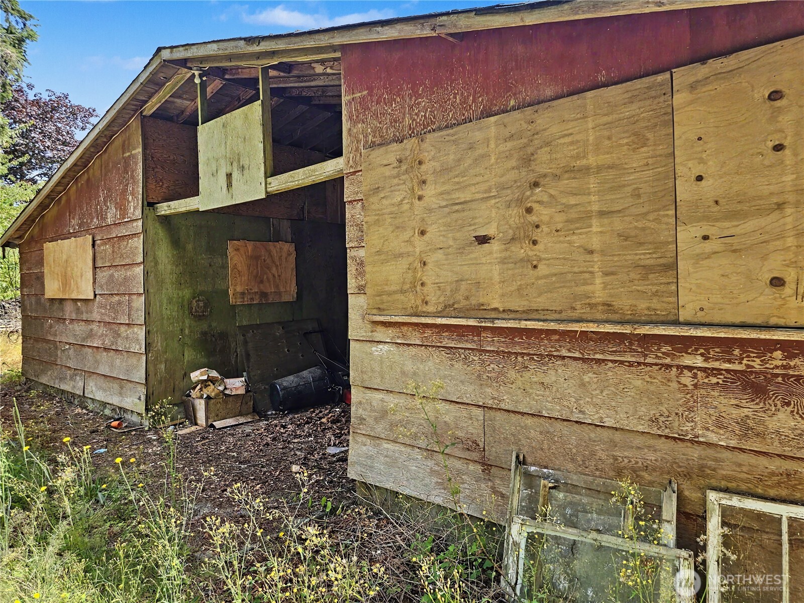 main property photo 10