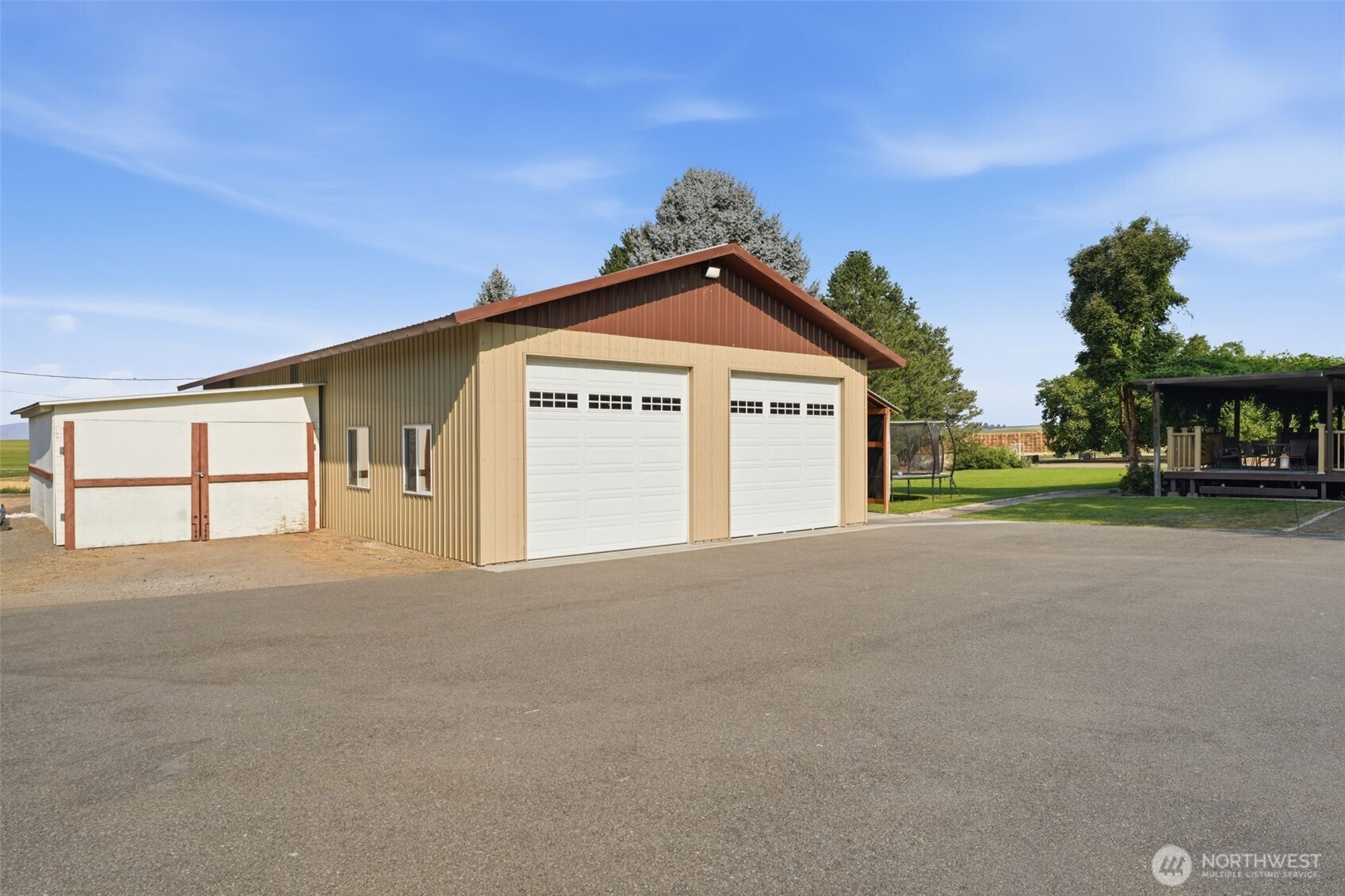 main property photo 22