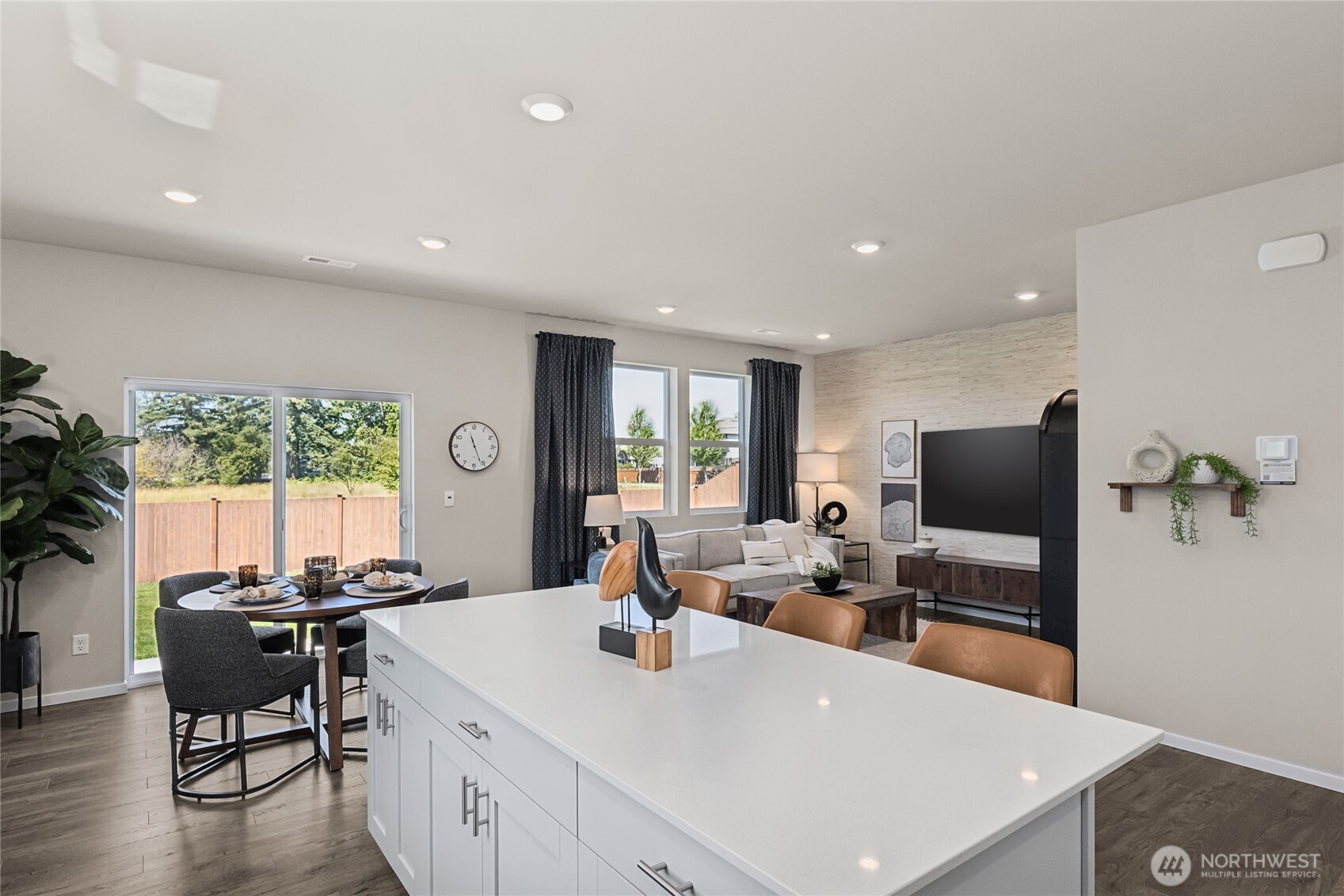 property viewer photo 22