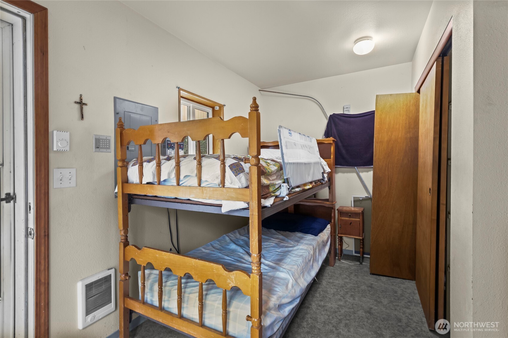 property viewer photo 15