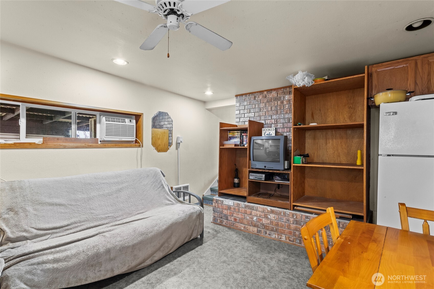 property viewer photo 17