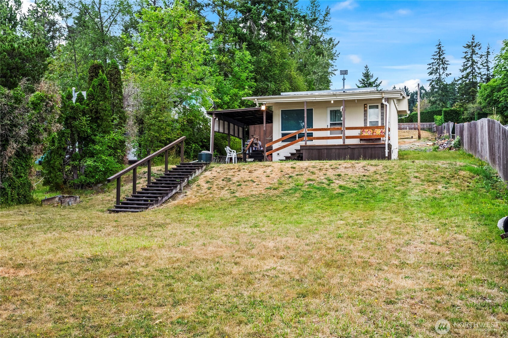 property viewer photo 3