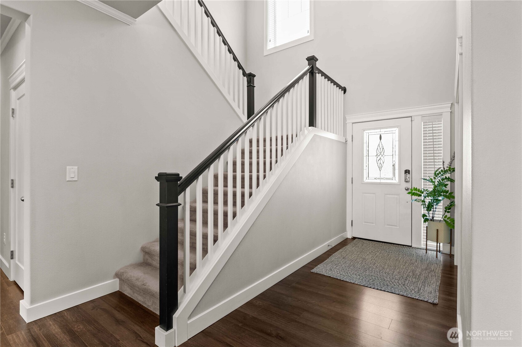 property viewer photo 2