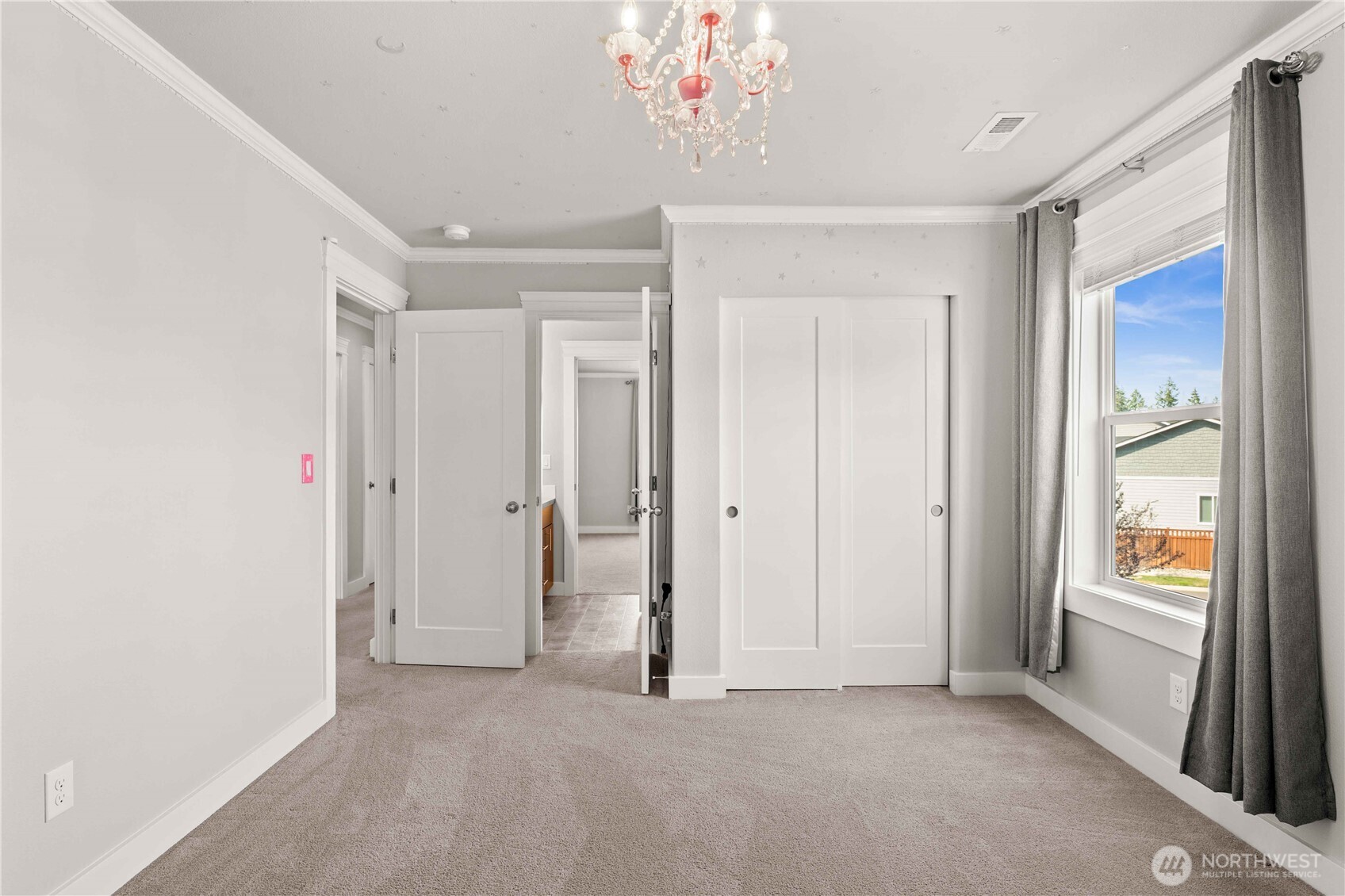 property viewer photo 30