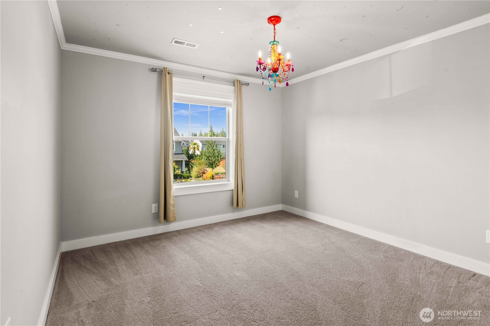 property viewer photo 33