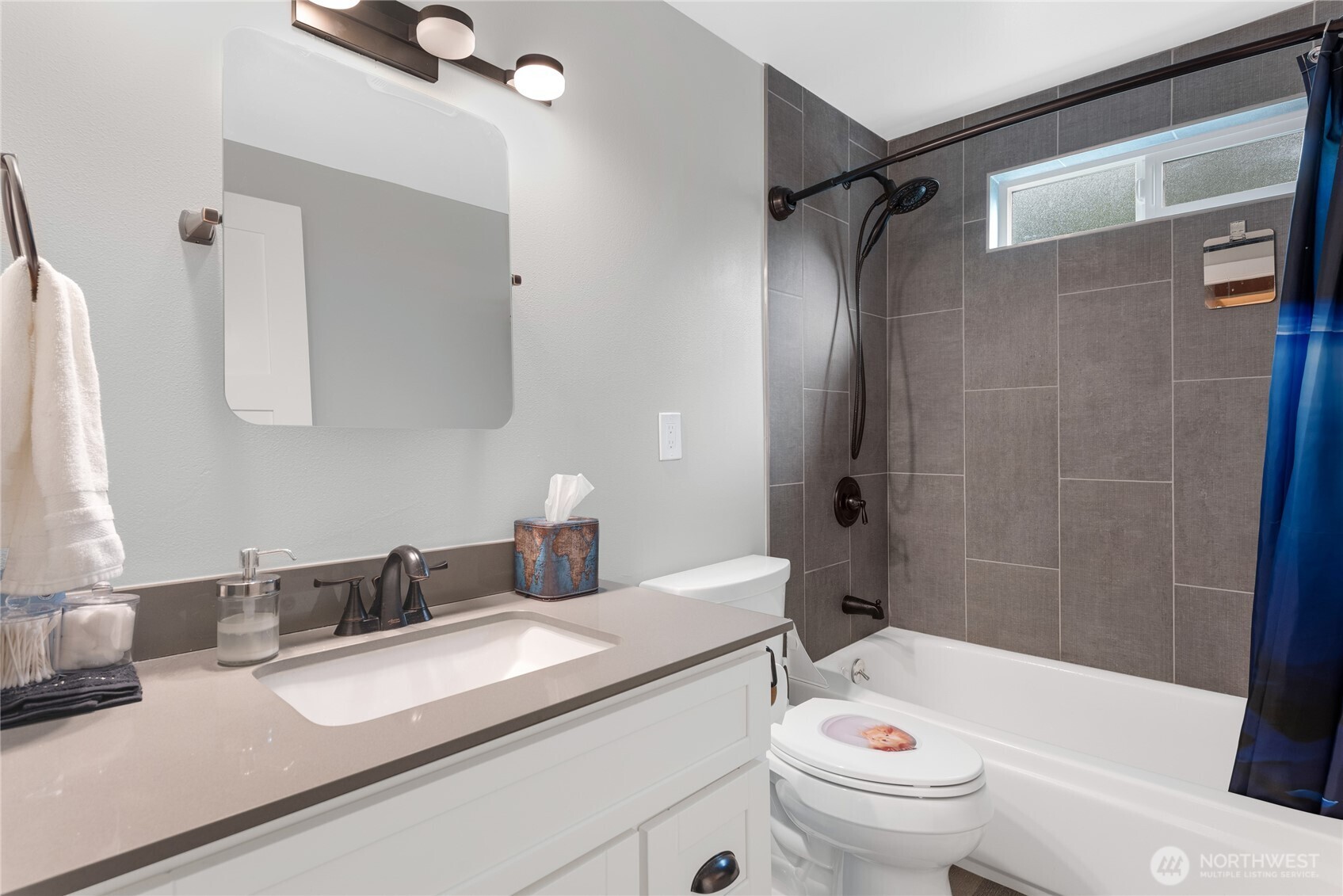 property viewer photo 15